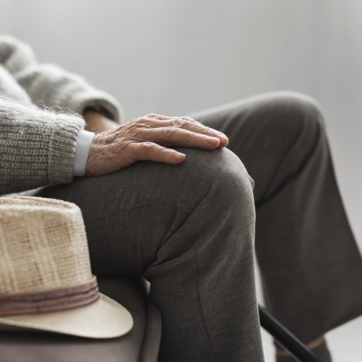 Риски приобретения недвижимости у пенсионеров