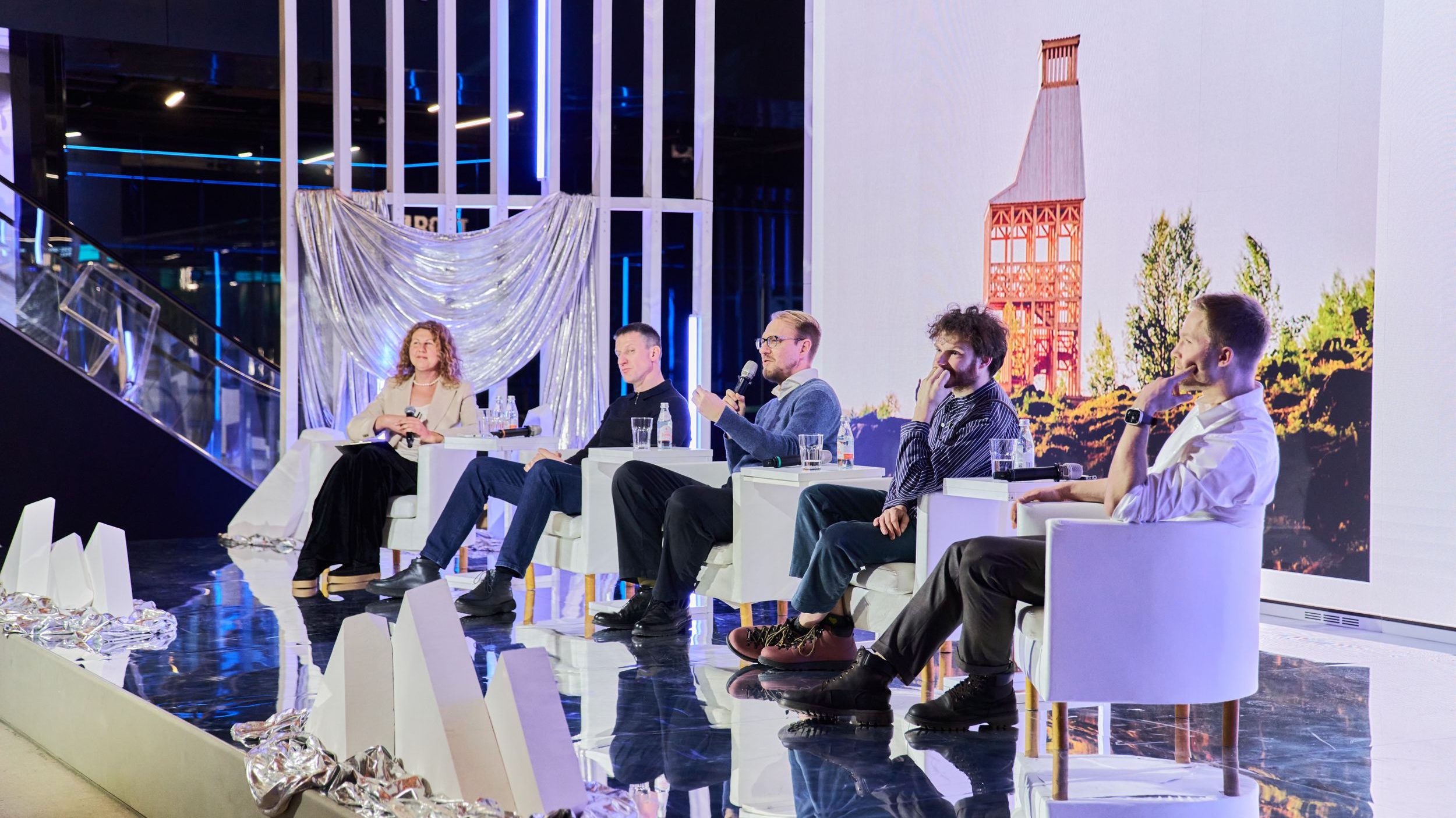 Стрелка на Арктику: эксперты обсудили перспективы деревянного домостроения в северных городах