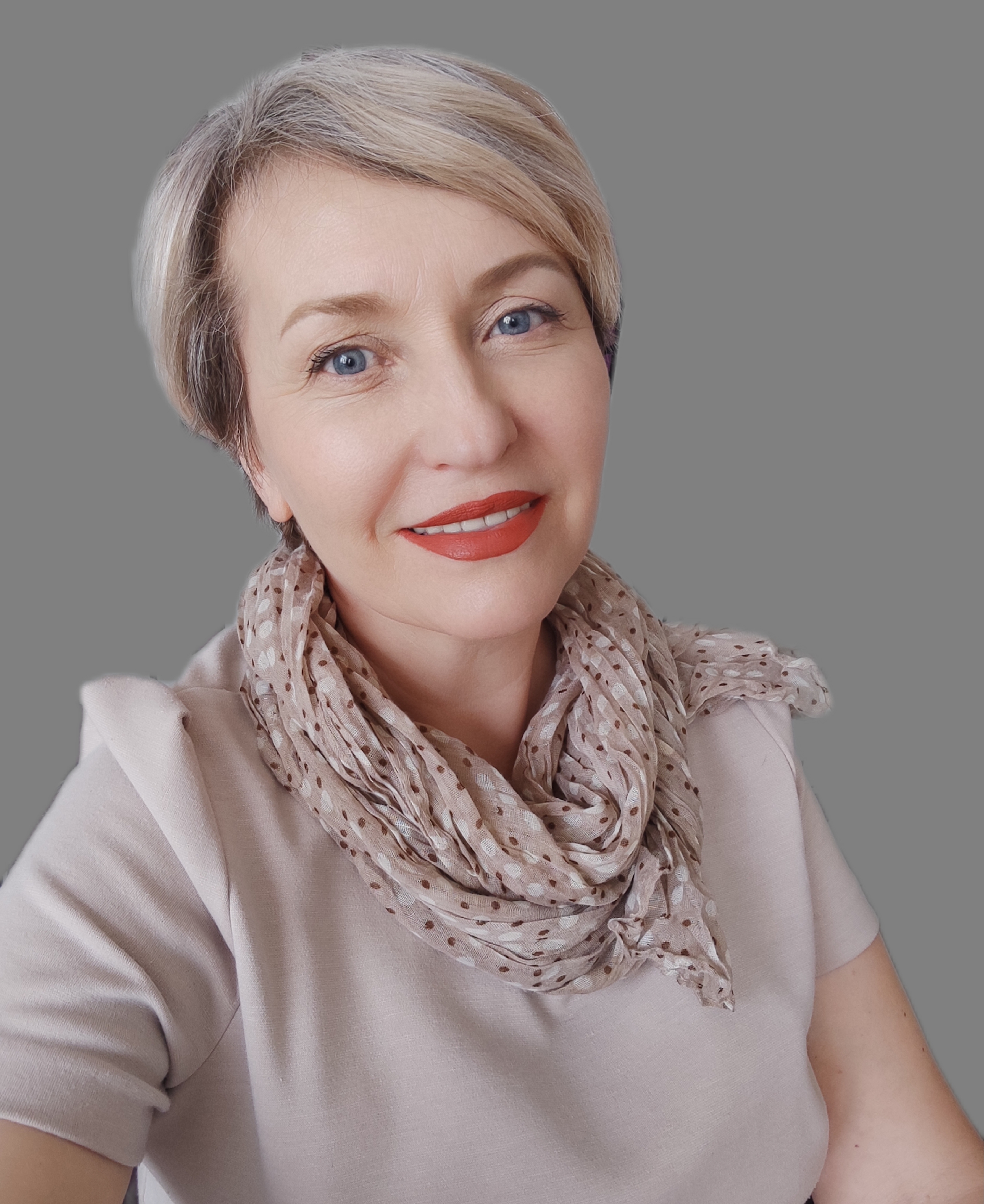 Александра Попова